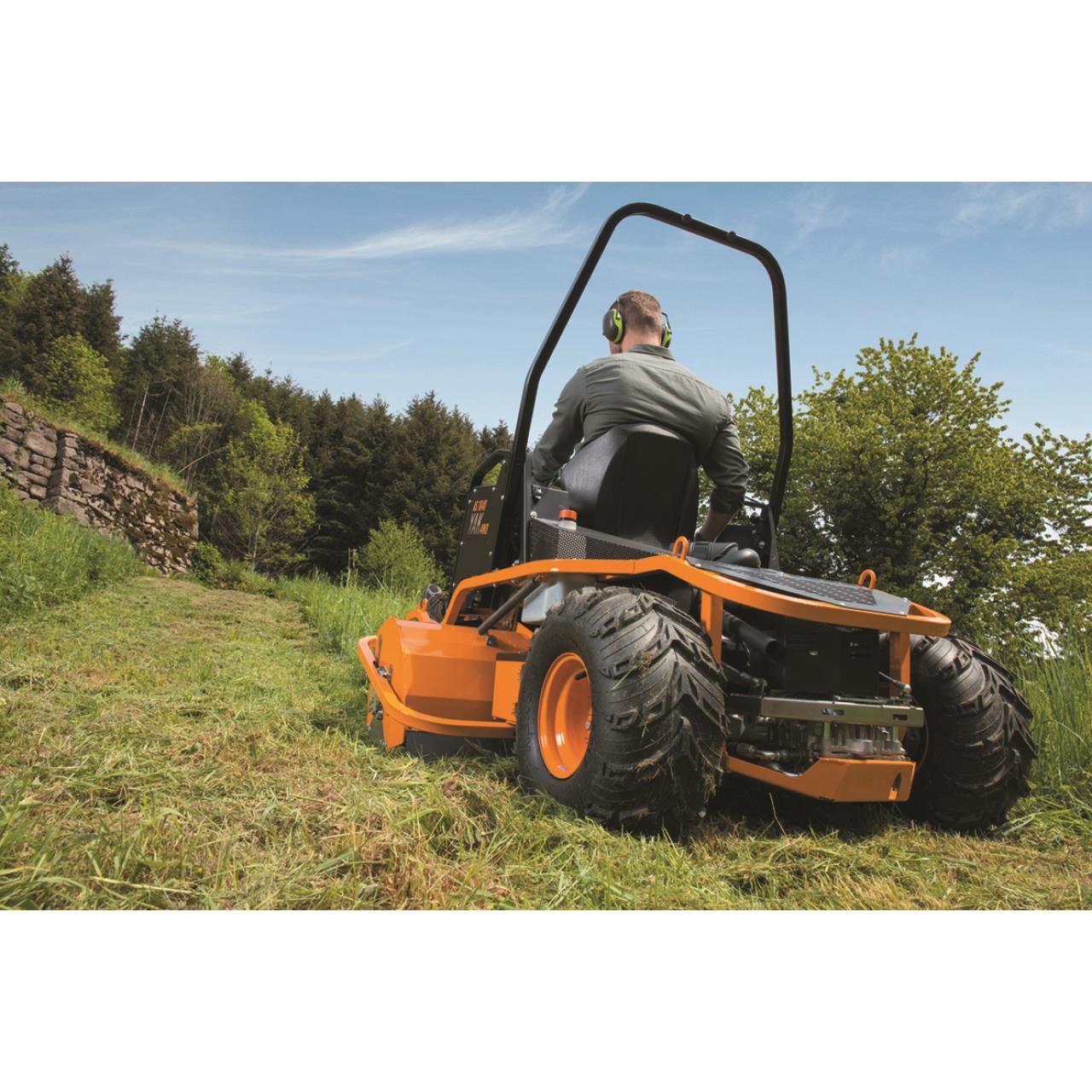 Schlegelmulcher Aufsitzer AS 1040 YAK 4WD